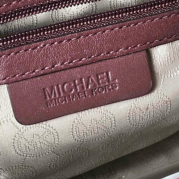Michael Kors Burgundy Quilted Leather Medium Selma Satchel w/Crossbody Strap - Picture 8 of 15